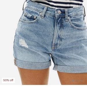 EUC Everlane Distressed Denim Shorts, size 29